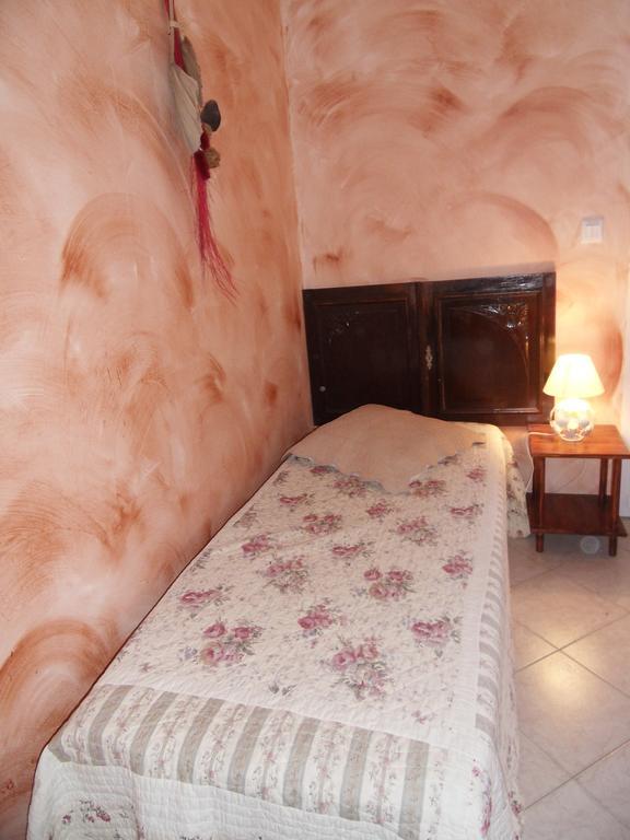 A Pianella Hotell Castirla Exteriör bild