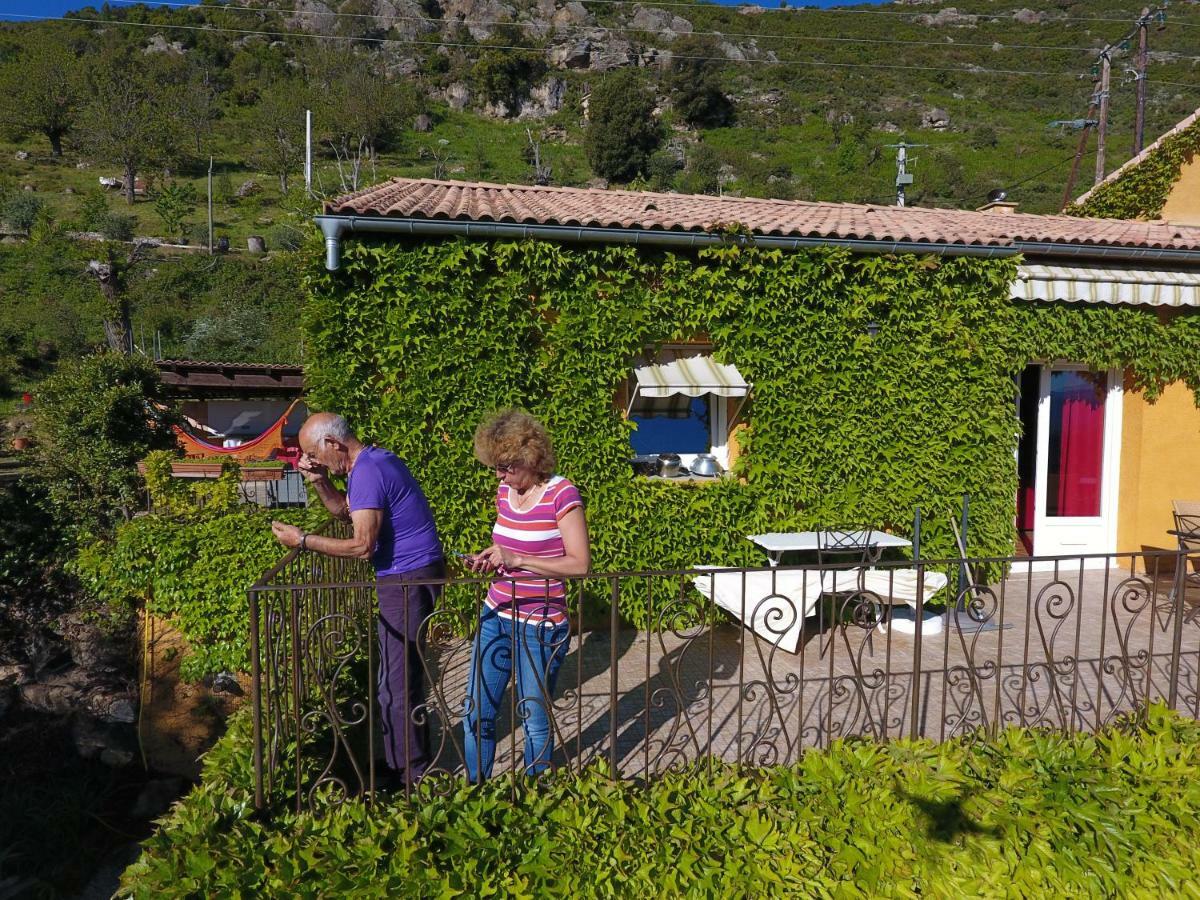 A Pianella Hotell Castirla Exteriör bild